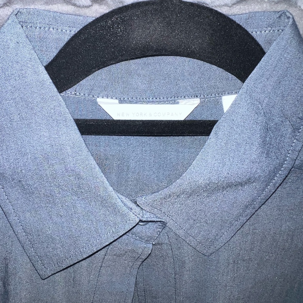New York and Company long sleeve shirt